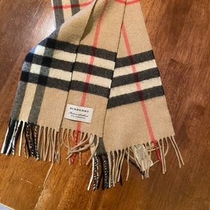 Burberry cashmere scarf